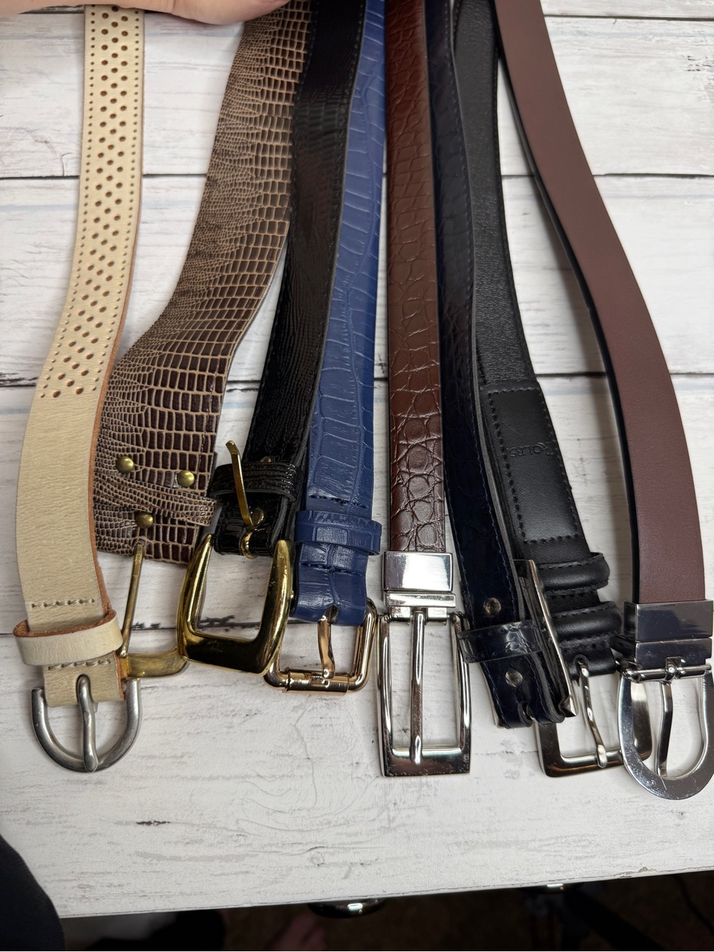 Bundle of 8 Leather Belts - Black, Brown, Tan, Blue, Cream